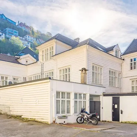 Private Twin Next To Fish Market And Bryggen Appartement