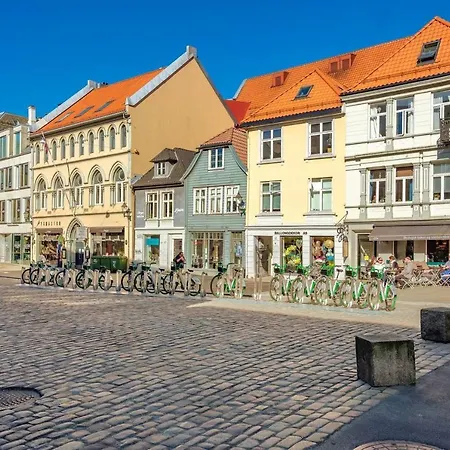 Private Twin Next To Fish Market And Bryggen Appartement